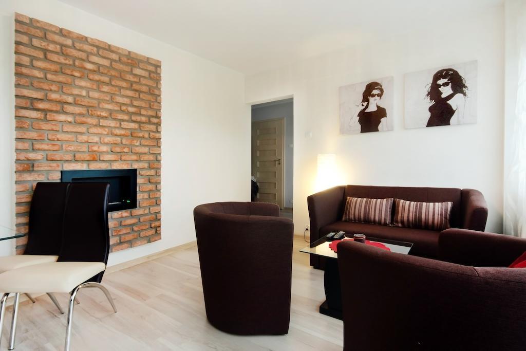 シュチェチンJtb Apartament Odziezowaアパートメント 部屋 写真